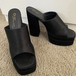 Black Olivia Forever 21 Chunky Square Toed Heel Size 8